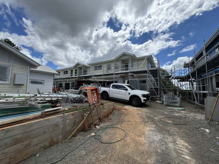 Construction and mezzanine facility for 33-townhouse development